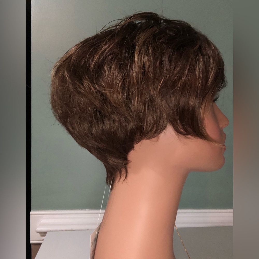 Paula Young wig -Tabitha- auburn mix blonde highlight wig with dark rooting - Picture 2 of 6